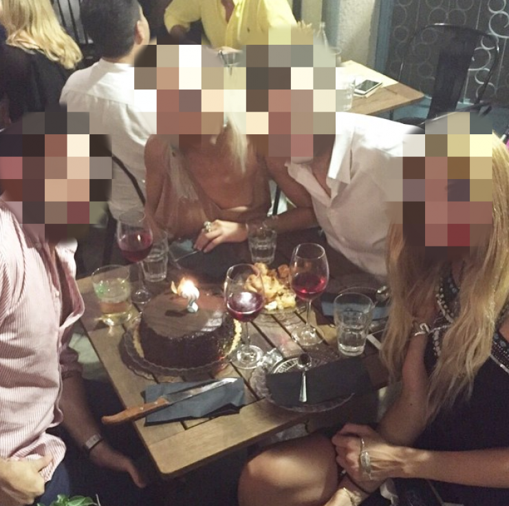 Ποιος Ελλαδίτης ηθοποιός ήρθε στην Κύπρο και γιόρτασε τα γενέθλιά του με την σύντροφό του;