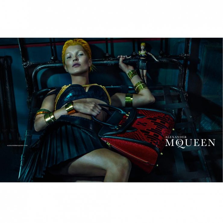 Ποια πρωταγωνιστεί στη νέα καμπάνια του Alexander McQueen ;
