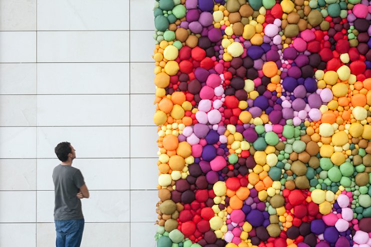 Ένας τοίχος με φρούτα