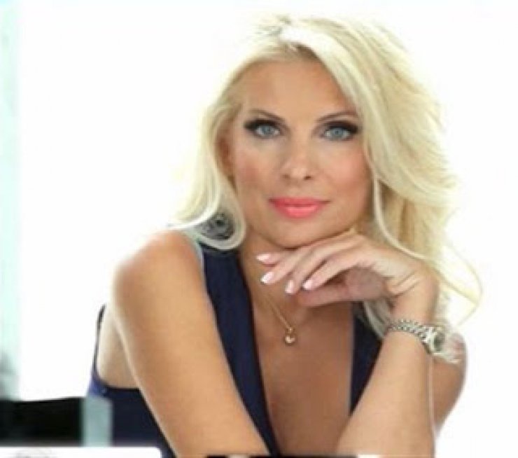 Ελένη Μενεγάκη: Έξι αξέχαστες φωτογραφίες της που πρέπει να ξαναδείτε!