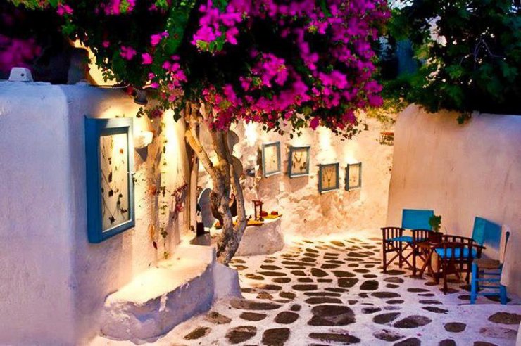 Στα σοκάκια της Μυκόνου αποκαλύφθηκε το νέο ζευγάρι της Μυκόνου