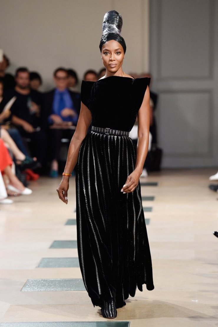 Naomi Campbell: Επέστρεψε στην πασαρέλα για χάρη του Azzedine Alaïa