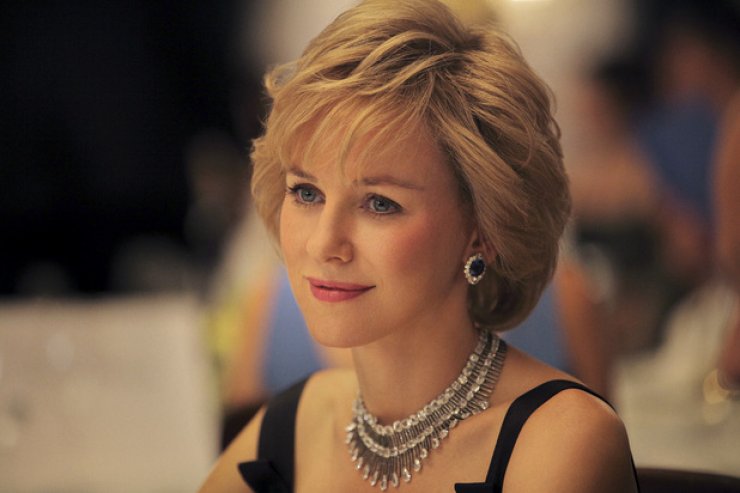 Ο Chopard θα «στολίσει» τη Naomi Watts με τα κοσμήματά του