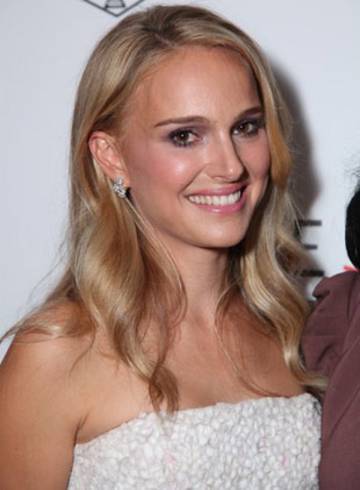 Natalie Portman: Στο club των ξανθιών