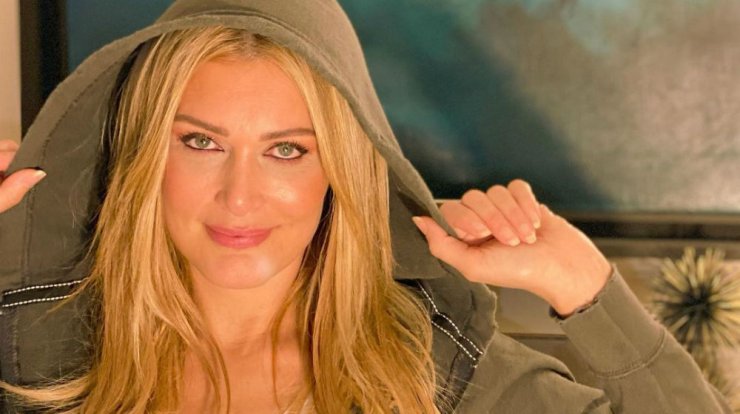 Πασίγνωστος Έλληνας τραγουδιστής δηλώνει: "Δεν καταλαβαίνω τη φωνή της Θεοδωρίδου, αγκομαχάει…”