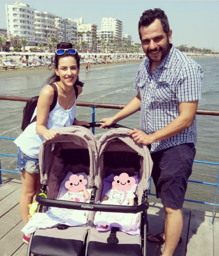 Έγκυος ξανά η σύζυγος του Γιώργου Ρούσσου δύο μήνες μετά των ερχομό των διδύμων τους;