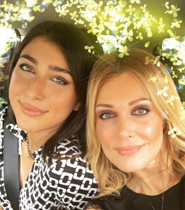 Δείτε τη μεγάλη κόρη της Νατάσας Θεοδωρίδου να ποζάρει με μαγιό!