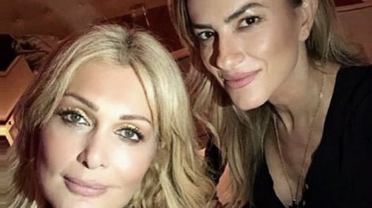 Έφη Παπαϊωάννου – Νατάσα Θεοδωρίδου: Διασκέδασαν με τη ψυχή τους στη Μύκονο οι δύο κουμπάρες! [βίντεο]