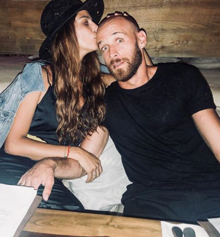 Ο Νεκτάριος Αλεξάνδρου αποκάλυψε τι γίνεται με το χακαρισμένο λογαριασμό της συζύγου του στο instagram!