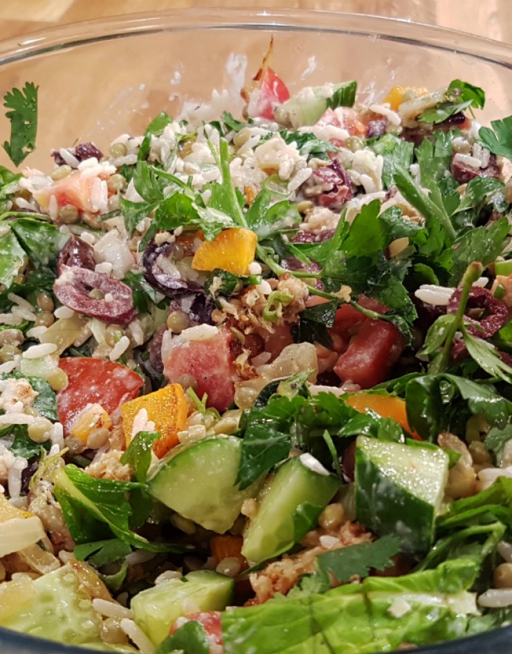 Σαλάτα με φακές, τόνο και ρύζι