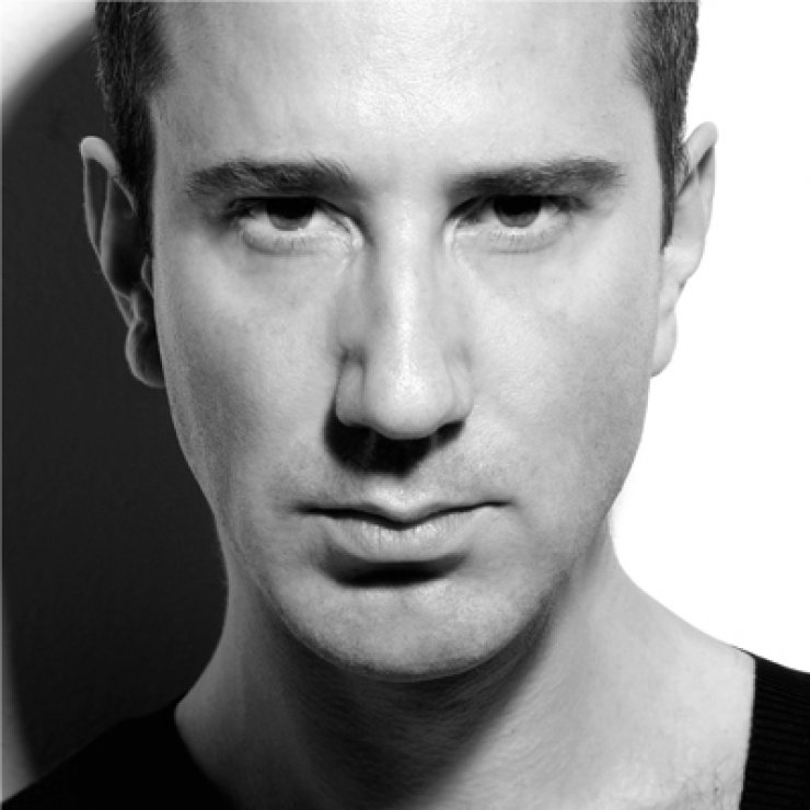  Τετ-α-τετ με τον καταξιωμένο μακιγιέρ, Μάνο Βυνιχάκη!