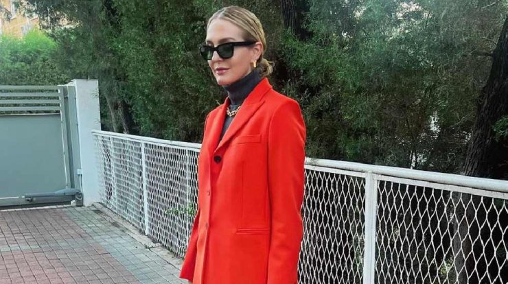 Fashion-εμμονή: To λιλά trench coat της Σύλβιας Μαυροπούλου