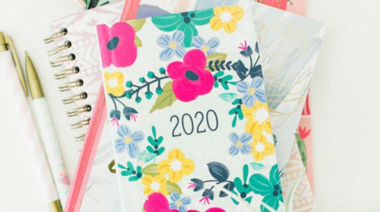 Τι θα φέρει το 2020 για όλα τα ζώδια;