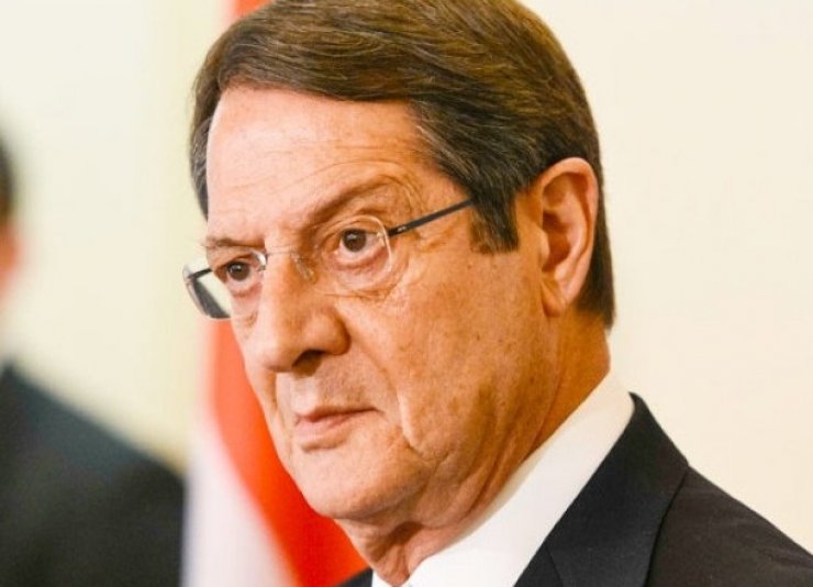 Πρόεδρος: Δημοψήφισμα αφού ενημερωθεί πρώτα ο λαός