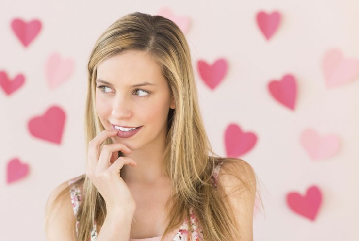 9 κόλπα για να βγαίνεις κούκλα στις φωτογραφίες