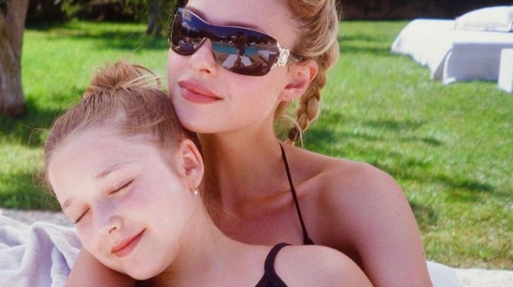 Nicola Peltz – Harper Beckham: Έκαναν matchy – matchy τατουάζ και μας το έδειξαν 