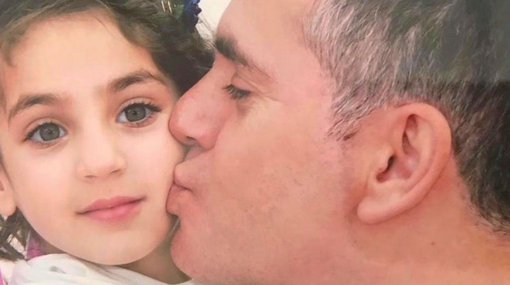 Ο Νικόλας Παπαδόπουλος έχει τα γενέθλιά του και η κόρη του Μισιέλ του ευχήθηκε με τον πιο τρυφερό τρόπο!