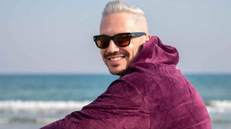 Νικόλας Ιωαννίδης: Μπήκε στη δουλειά με το μηχανάκι [βίντεο]