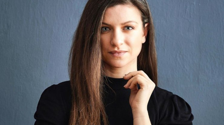 Είδαμε τη Νίκη Δραγούμη να τραγουδάει σε ηλικία έξι ετών και μας έφτιαξε την ημέρα! 