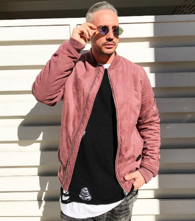 Νικόλας Ιωαννίδης: Δείτε το εντυπωσιακό σαλόνι του σπιτιού του!