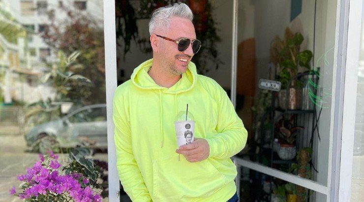 Ο Νικόλας Ιωαννίδης μας υποδέχθηκε στο “Φυτοπωλείο” του [βίντεο]