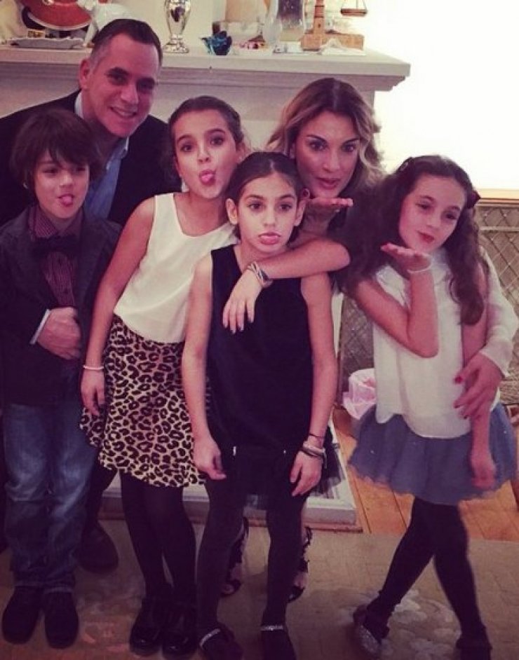 Νικολάς - Γιώτα Παπαδoπούλου: Δείτε την κόρη τους να παίζει βιολί στην Συμφωνική Ορχήστρα Κύπρου