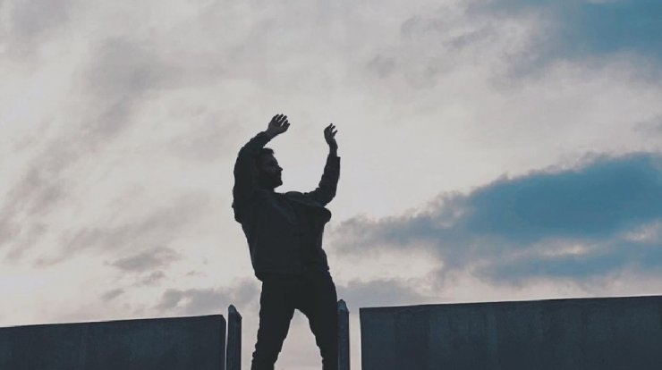 Ηθοποιός σε κυπριακές σειρές το δεύτερο πρόσωπο που φέρεται να εμπλέκεται σε υποθέσεις βιασμών