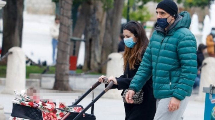 Νικολέττα Ράλλη – Μιχάλης Ανδρίτσος: Η αποκάλυψη για τη βάφτιση της κόρης τους και οι ετοιμασίες [εικόνα]