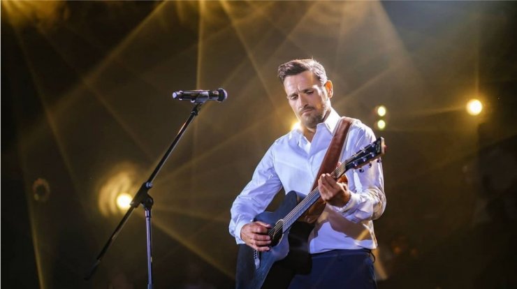 Η συνάντηση του Νίκου Βέρτη με το top mondel Izabel Goulart [εικόνες]