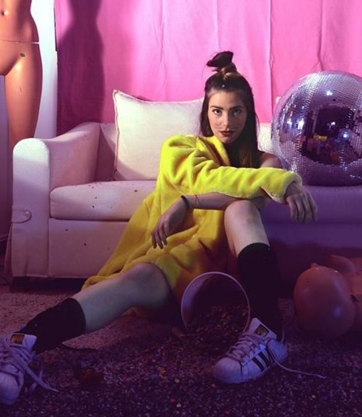 Πανελλήνιο κράξιμο στη Νωαίνα που έδειξε τα on air τα οπίσθια της στο X-Factor