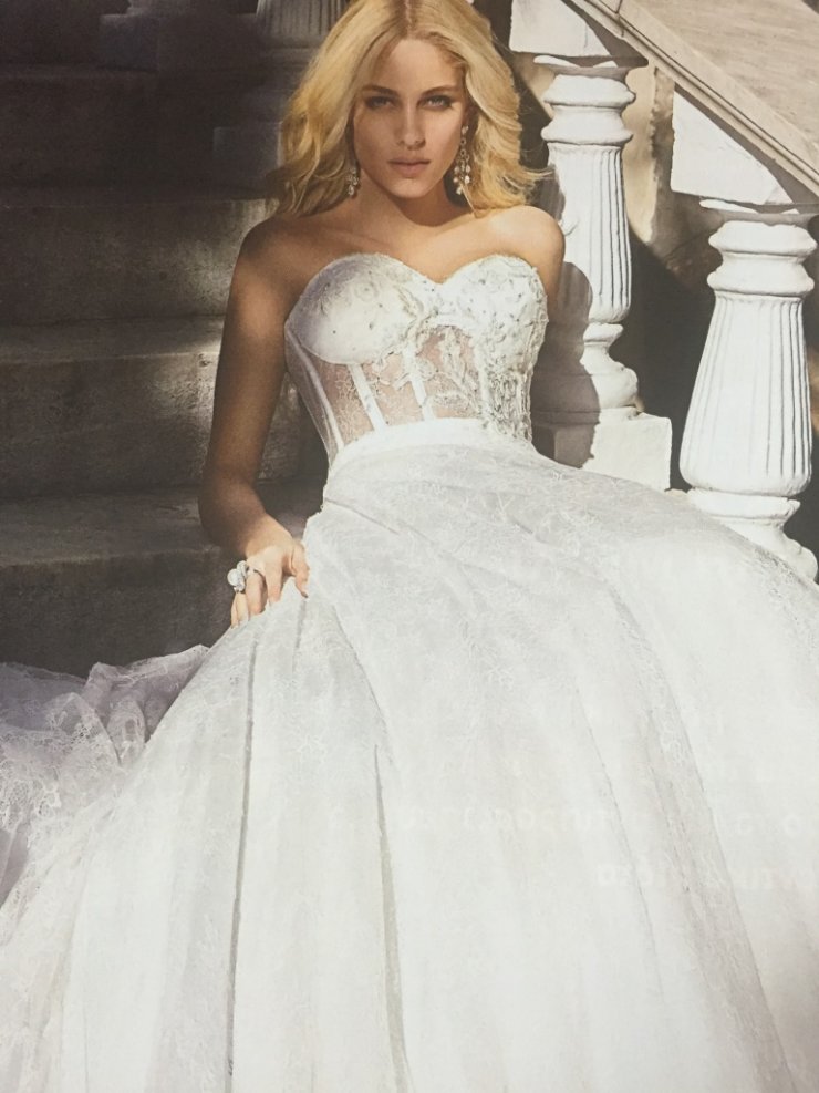 Δούκισσα Νομικού: Δείτε backstage βίντεο από το "γάμο" της στη Σύρο