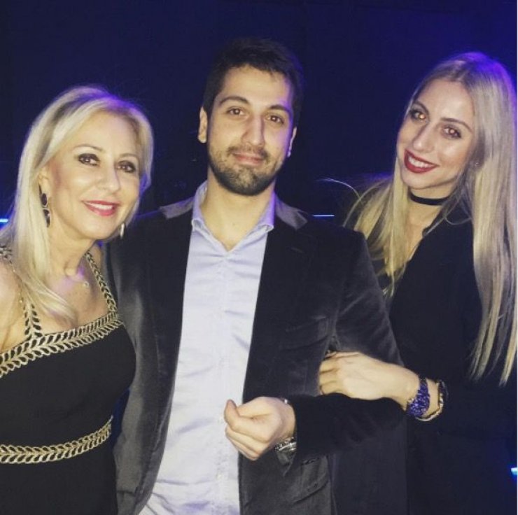 Οικογενειακή "απόδραση": Η Νόνη Κυπριανού στην Αθήνα με τα παιδιά της! [εικόνες & βίντεο]