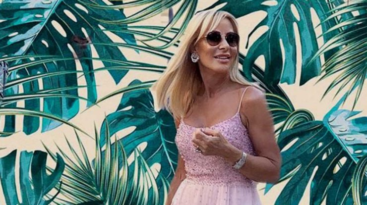 Νόνη Κυπριανού: Την είδαμε να ποζάρει στη Μύκονο με ολόσωμο μαγιό χωρίς ρετούς!