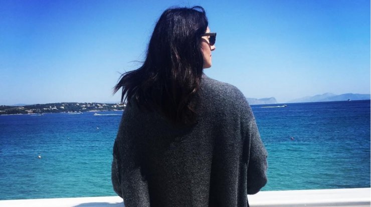 Επώνυμη Ελληνίδα δηλώνει: "Κλείνω τα 50 και καμιά φορά λέω, Παναγία μου πως είμαι έτσι" [βίντεο]