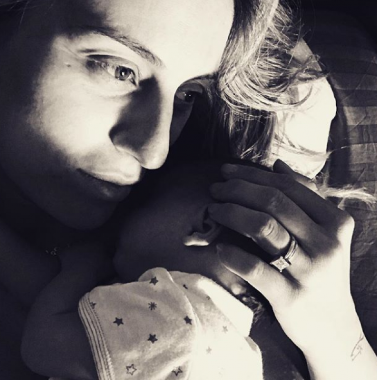 Ελεονώρα Μελέτη: Τρολάρει τον εαυτό της για τα κιλά που πήρε στην εγκυμοσύνη της! [εικόνα]