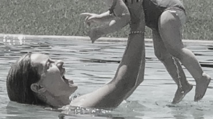 Ελεονώρα Μελέτη: Μας έδειξε τη μικρή Αλεξάνδρα να κάνει τα πρώτα της βήματα! [βίντεο]