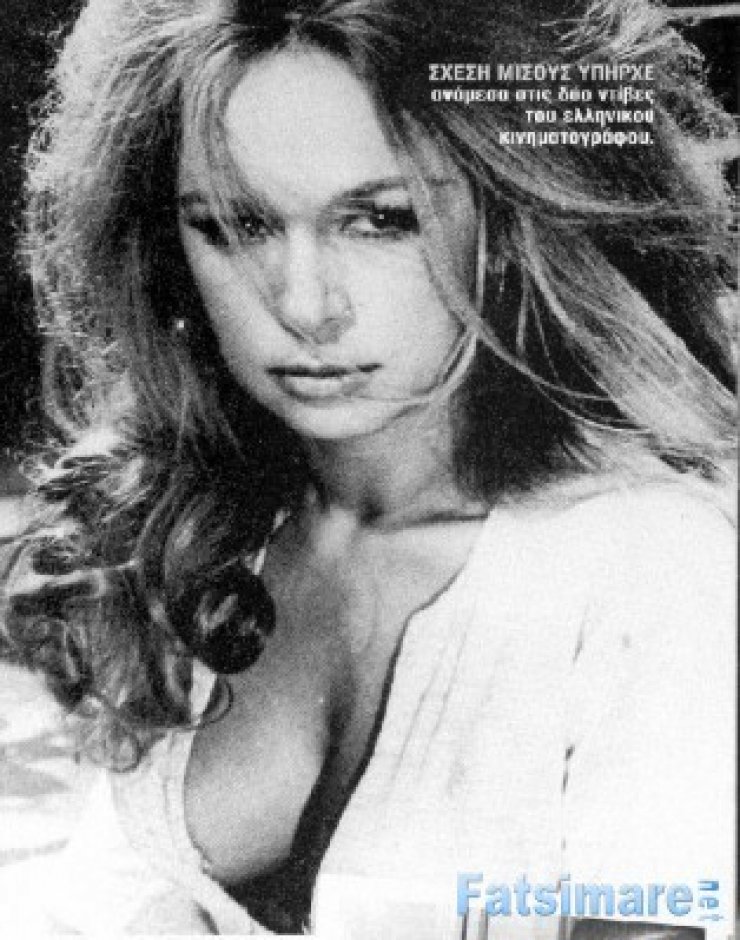 Αλίκη Βουγιουκλάκη: Το μεγάλο μυστικό για τον πατέρα της