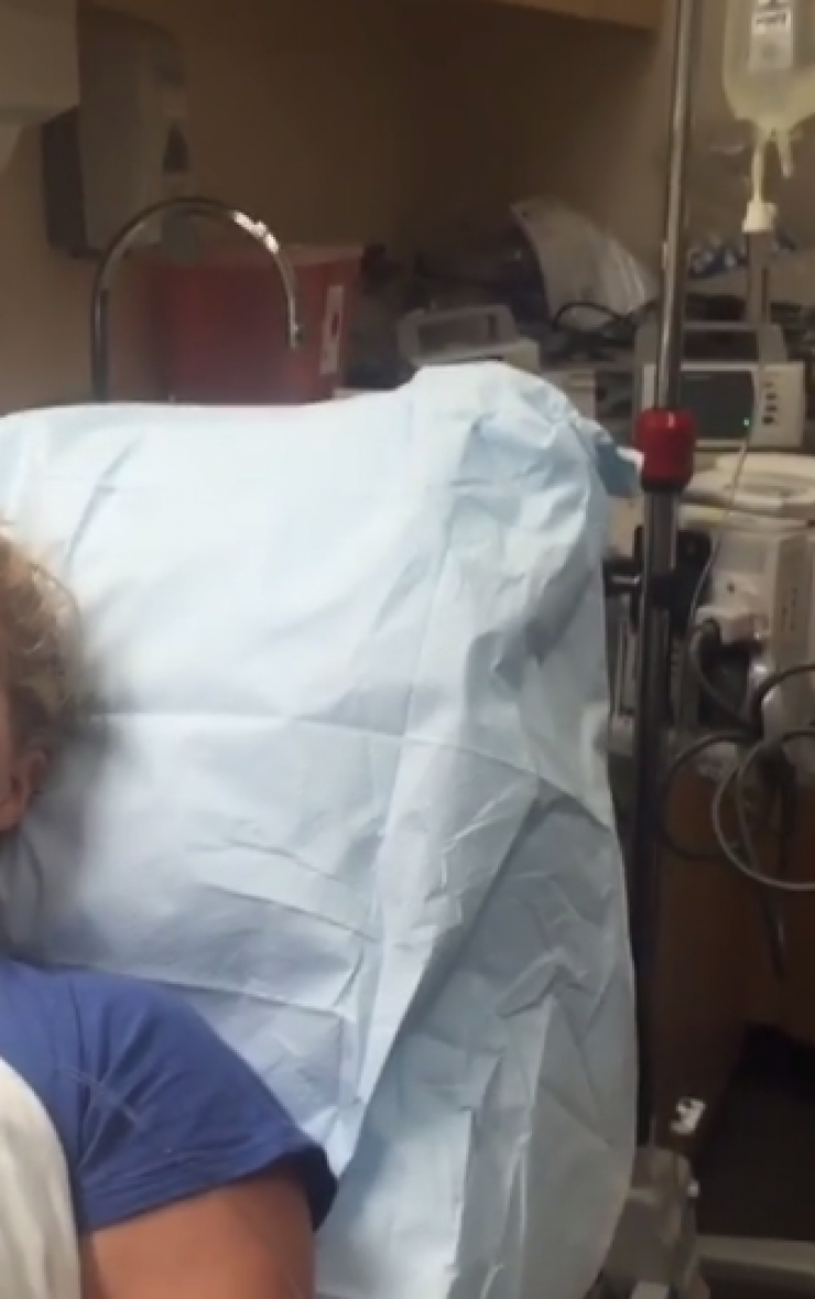 Εσπευσμένα στο νοσοκομείο γνωστή ηθοποιός!