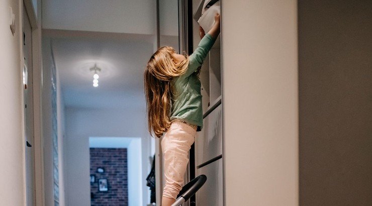 6 tips για να φτιάξετε τη ντουλάπα των παιδιών σας με τη μέθοδο της Marie Kondo