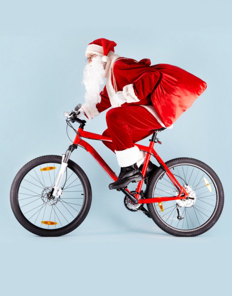 200 Aϊ-Βασίληδες με ποδήλατο στους δρόμους της Λευκωσίας! [Santa Bike Day]