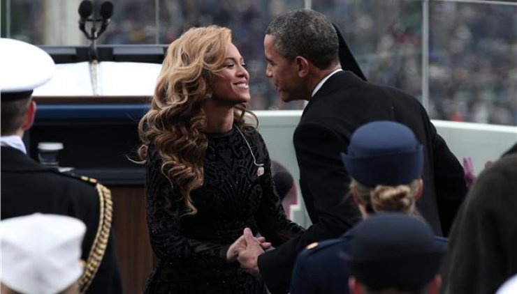 Σάλος με τις φήμες για ειδύλλιο Ομπάμα - Μπιγιονσέ