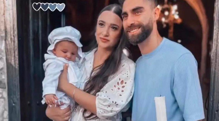 Νικόλας Εγγλέζου – Οδύσσεια Τσελεπή: Βάφτισαν τον γιο τους Δημήτρη στη Λεμεσό! [εικόνες]