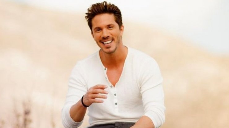 Νίκος Οικονομόπουλος: Αυτή την αλλαγή έκανε στην εξωτερική του εμφάνιση [εικόνες]