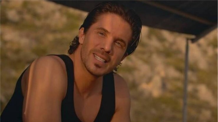 Παραμένει στο νοσοκομείο ο Νίκος Οικονομόπουλος - Όλες οι εξελίξεις