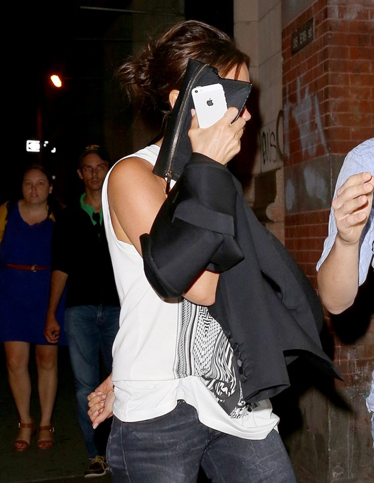 Ποια διάσημη προσπαθεί να κρυφτεί;