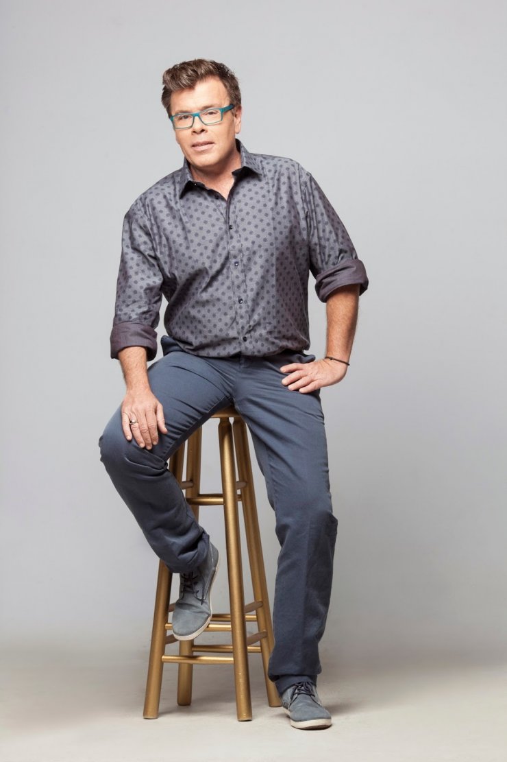 Το είδαμε και αυτό! Ο Δημήτρης Παπανώτας κάνει μπότοξ μπροστά στην κάμερα