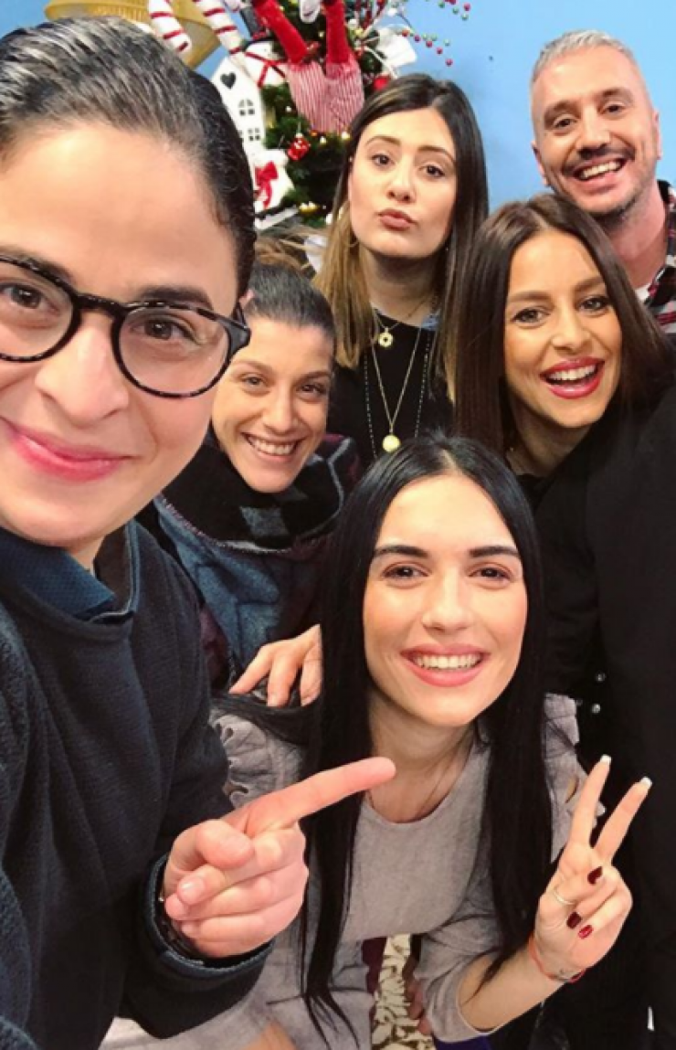 Δεν θα πιστεύετε τι υπάρχει στην πόρτα του γραφείου της εκπομπής "Όλα για σένα"