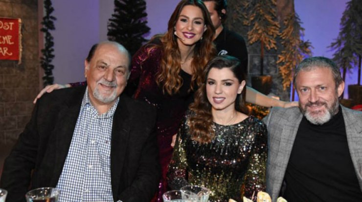 Αυτό πόνεσε! Η πτώση της Κωνσταντίνας Ευριπίδου στο πλατό της εκπομπής και το στραμπούληγμα στο πόδι