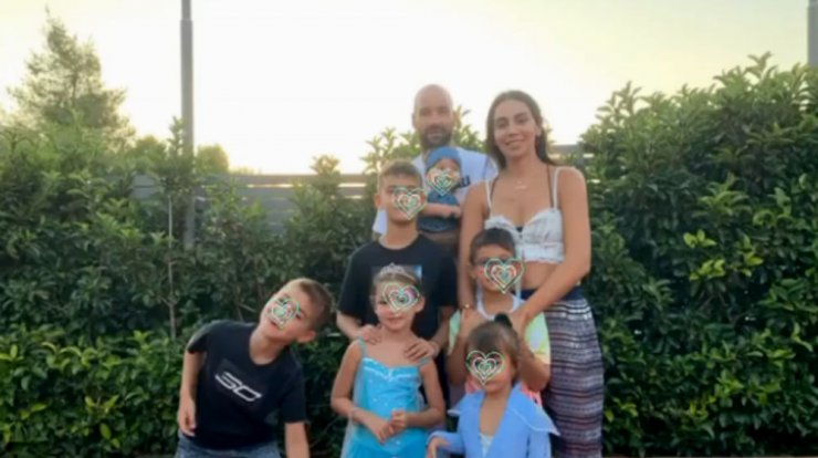 Ολυμπία Χοψονίδου: Δεν φαντάζεστε πως κάνουν μασάζ τα παιδιά της στη θεία τους! [βίντεο]