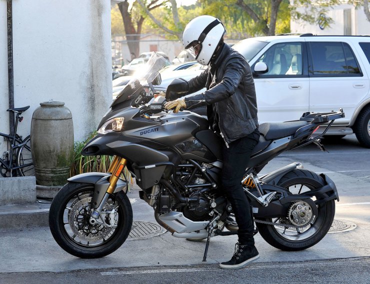 Ποιος είναι αυτός ο διάσημος μηχανόβιος;